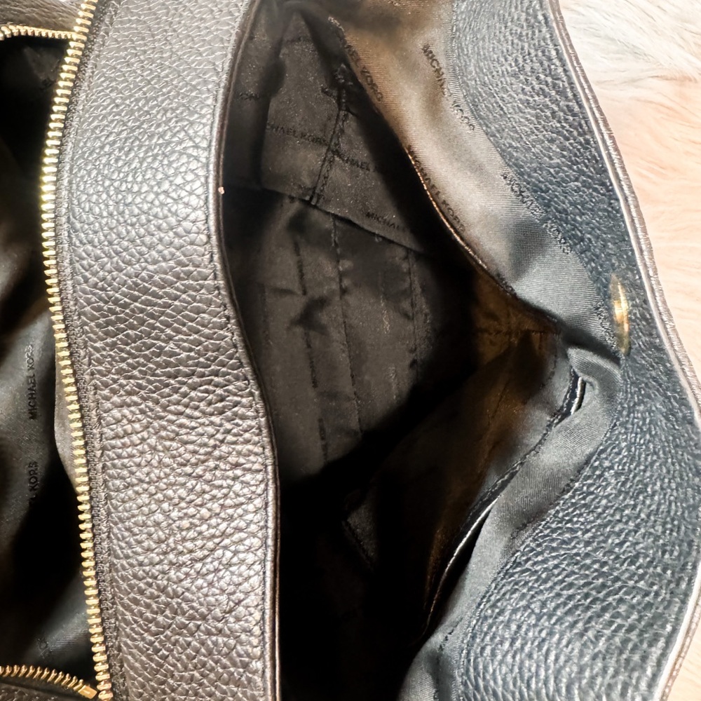 Michael Kors Black Shoulder Bag with Gold Accents - Picture 6 of 8